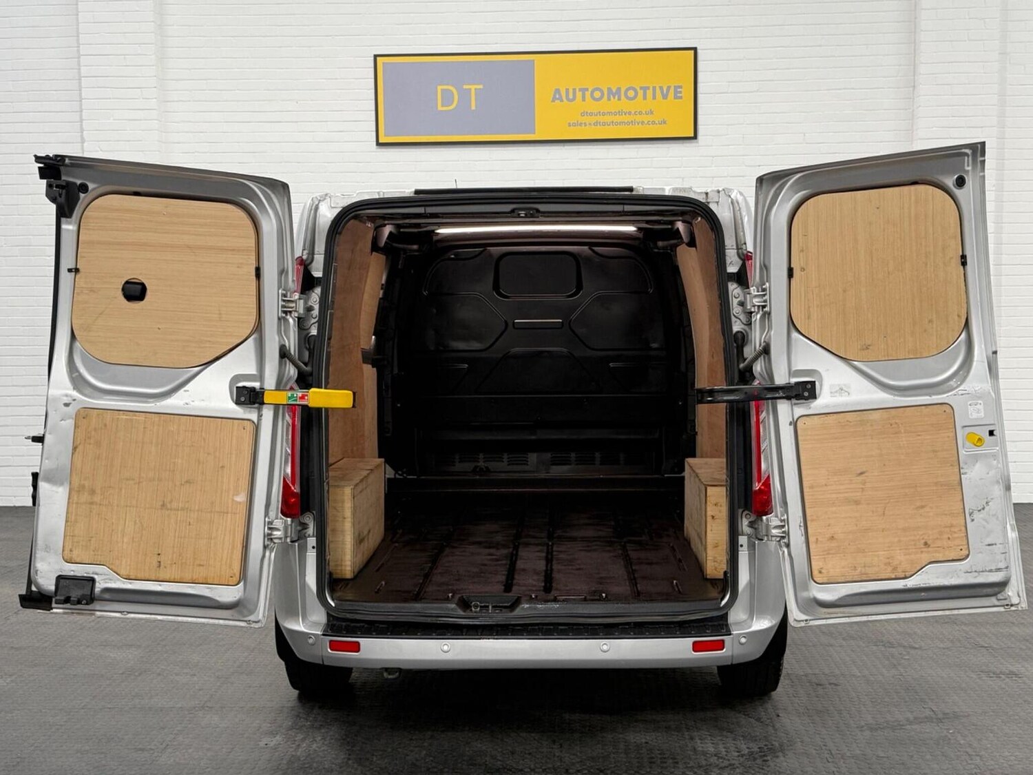 Used Ford Transit Custom 2023 for sale - 78102331: Photo 3