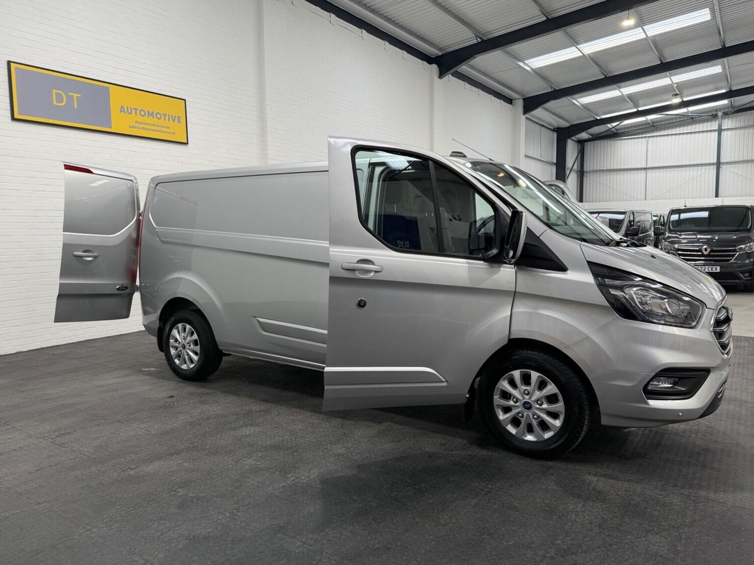 Used Ford Transit Custom 2023 for sale - 78102331: Photo 43