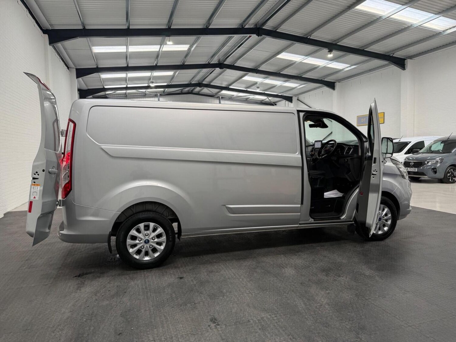 Used Ford Transit Custom 2023 for sale - 78102331: Photo 59