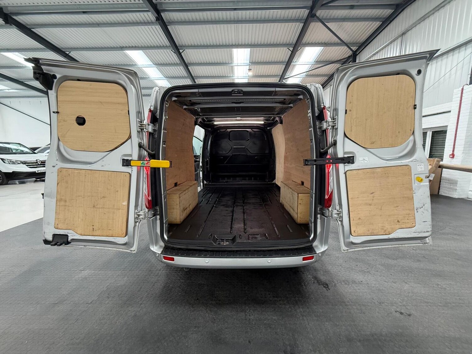 Used Ford Transit Custom 2023 for sale - 78102331: Photo 63