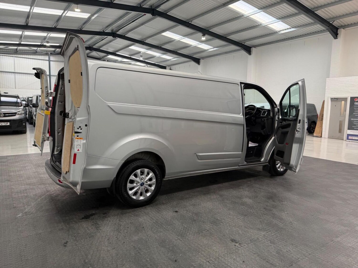 Used Ford Transit Custom 2023 for sale - 78102331: Photo 65