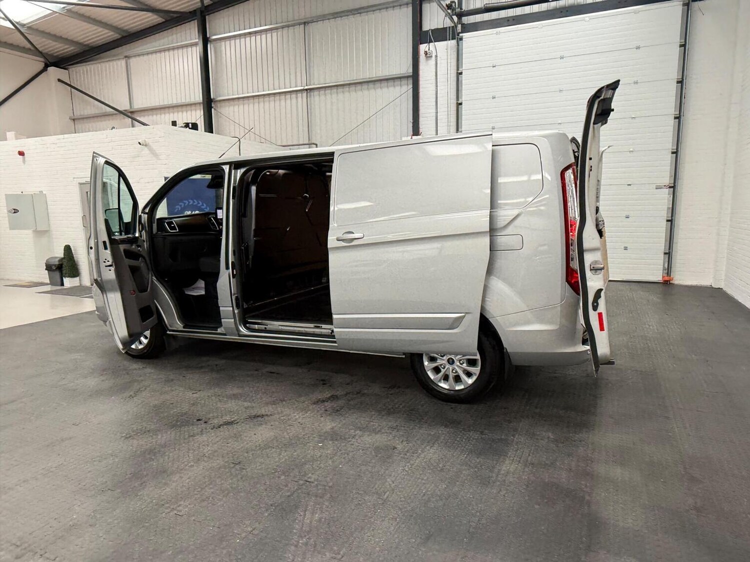 Used Ford Transit Custom 2023 for sale - 78102331: Photo 75