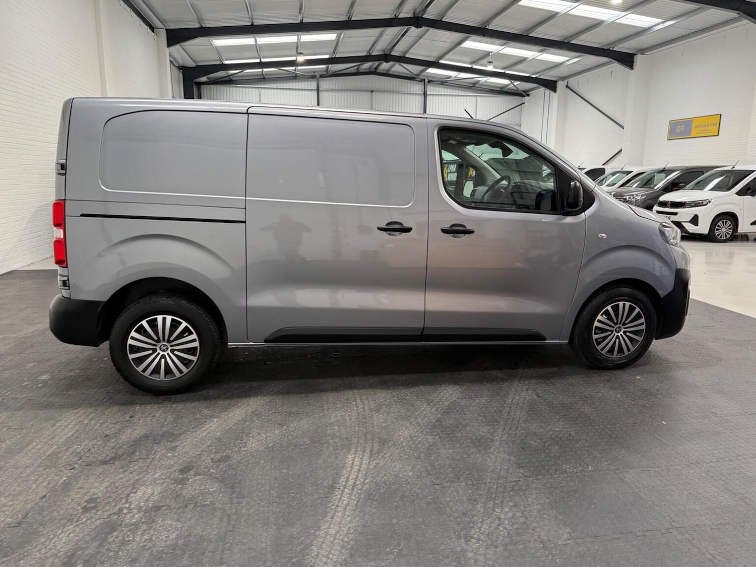 Used Peugeot Expert 2023 for sale - 78102342: Photo 10