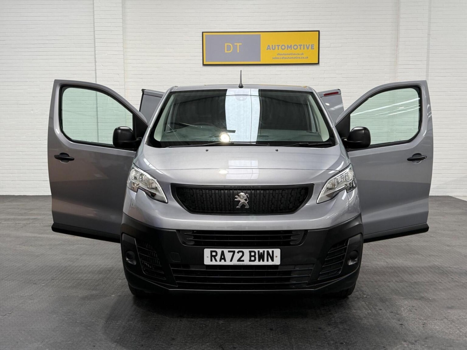 Used Peugeot Expert 2023 for sale - 78102342: Photo 34