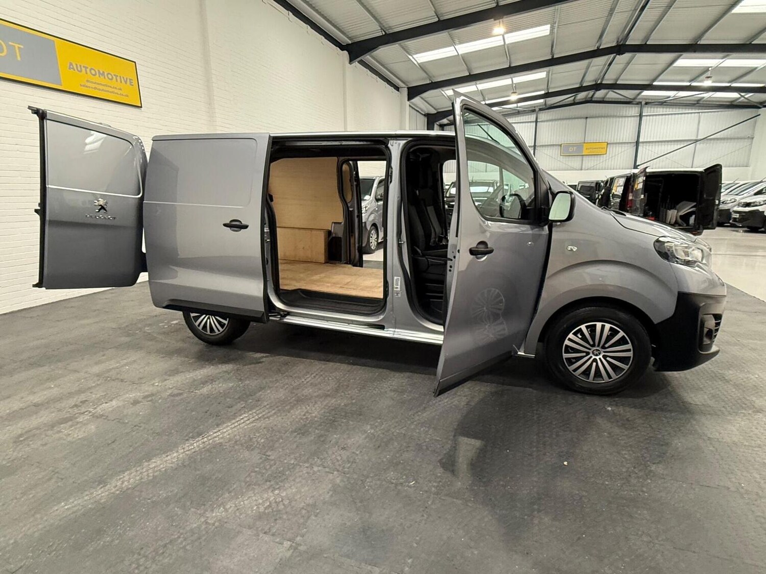 Used Peugeot Expert 2023 for sale - 78102342: Photo 36