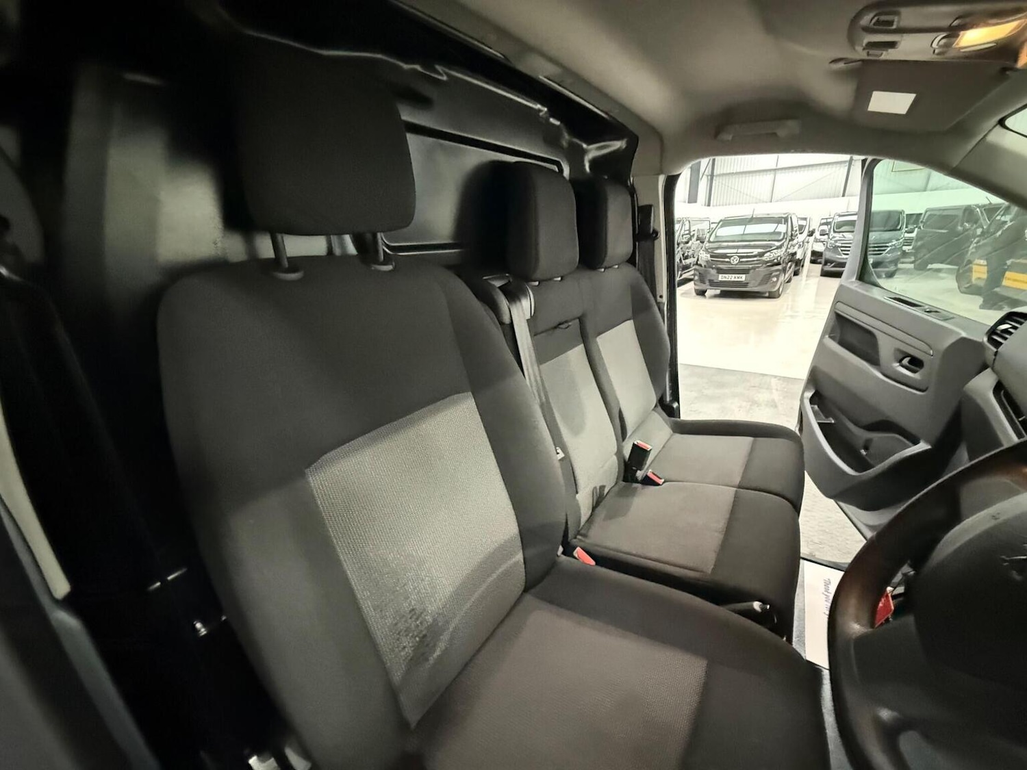 Used Peugeot Expert 2023 for sale - 78102342: Photo 45