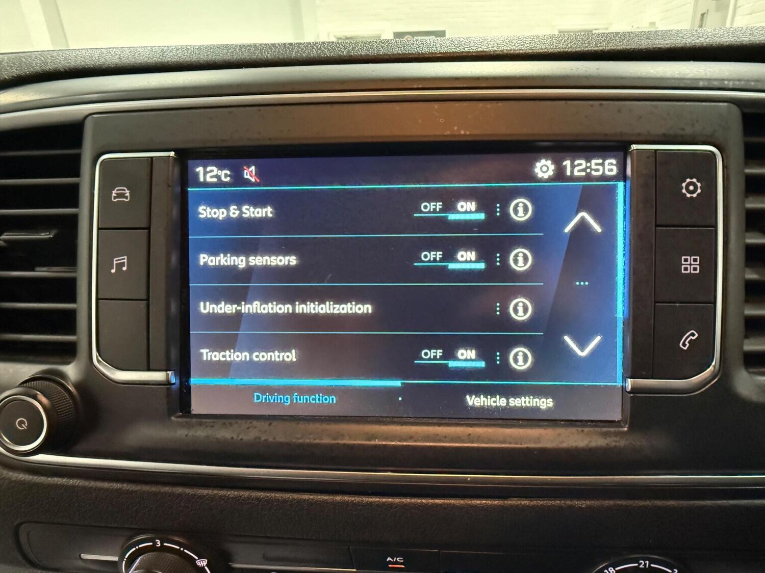 Used Peugeot Expert 2023 for sale - 78102342: Photo 53