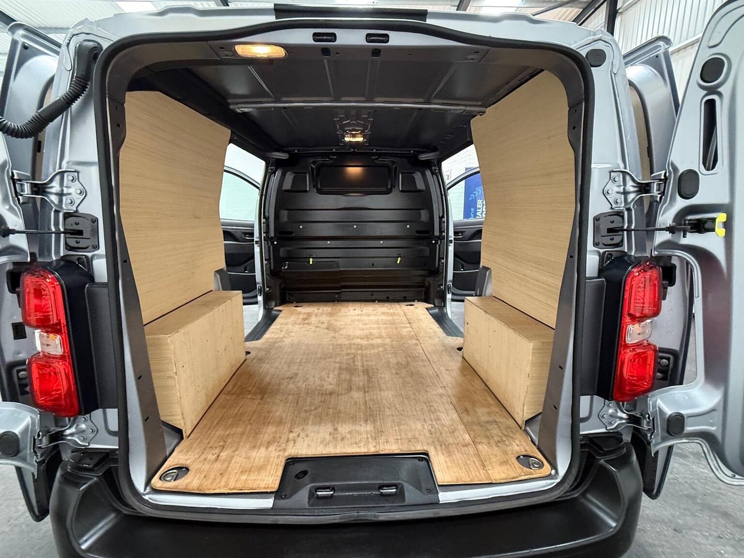 Used Peugeot Expert 2023 for sale - 78102342: Photo 63