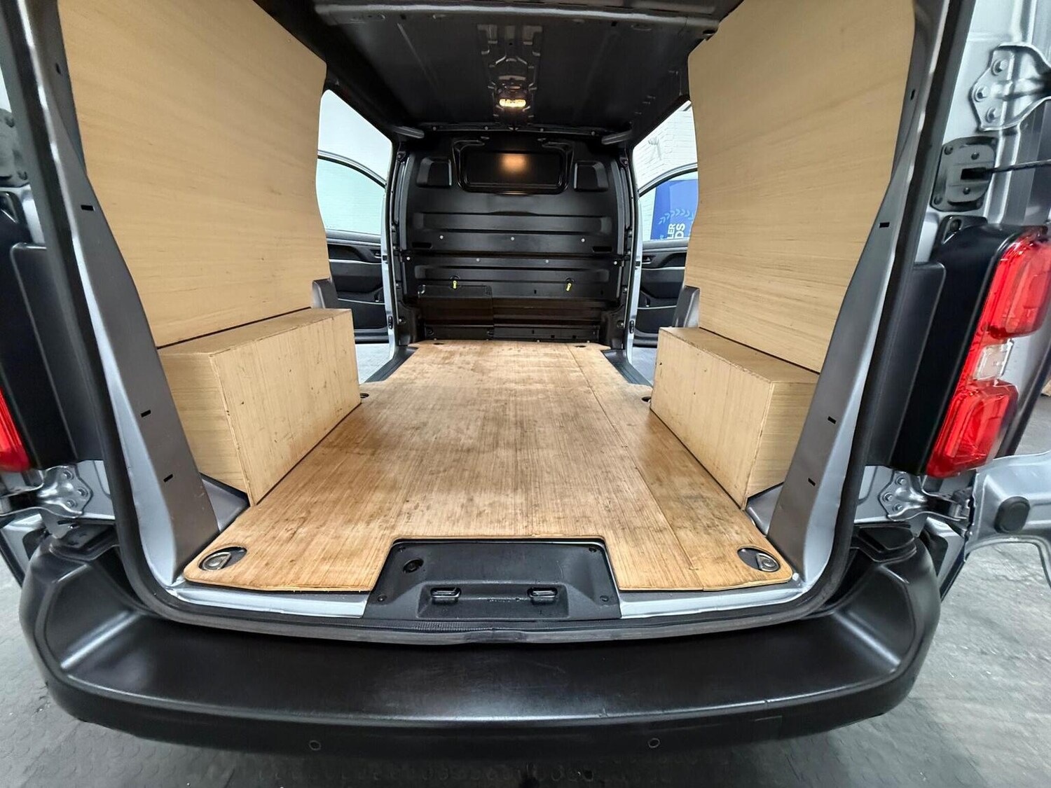 Used Peugeot Expert 2023 for sale - 78102342: Photo 70