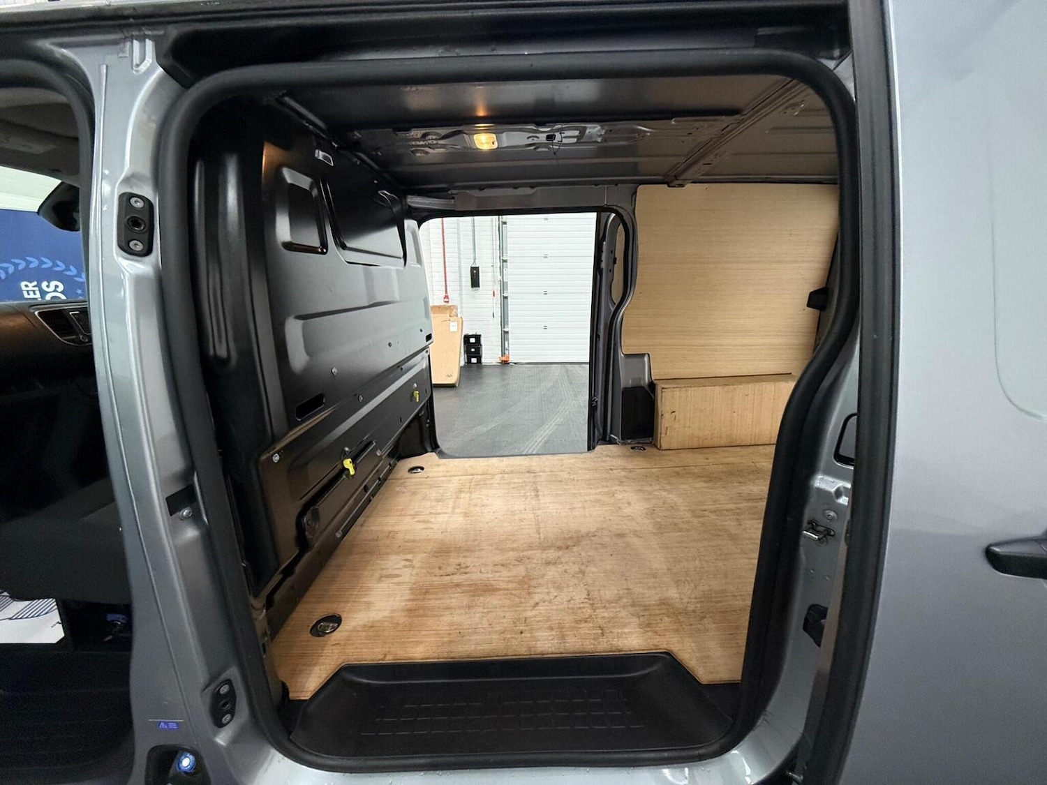 Used Peugeot Expert 2023 for sale - 78102342: Photo 79