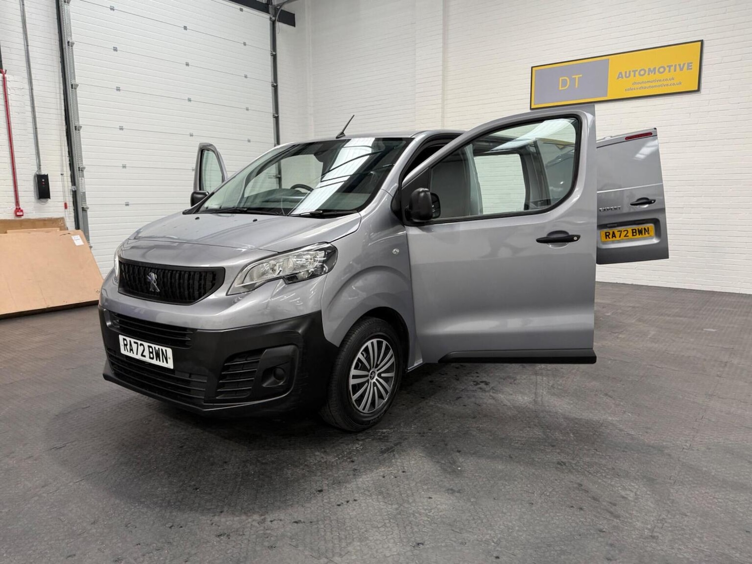 Used Peugeot Expert 2023 for sale - 78102342: Photo 93