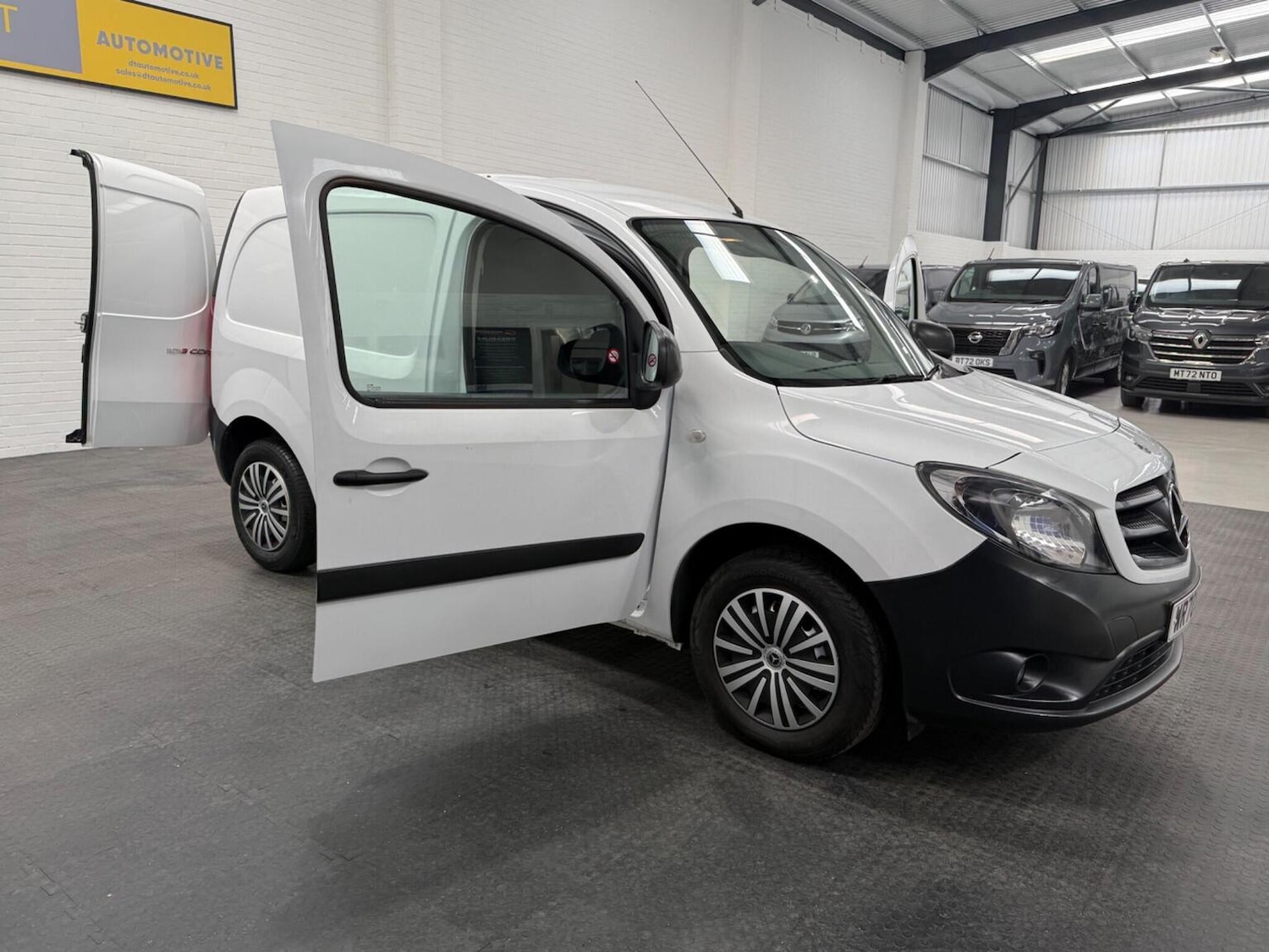 Used Mercedes-Benz Citan 2020 for sale - 78102345: Photo 30