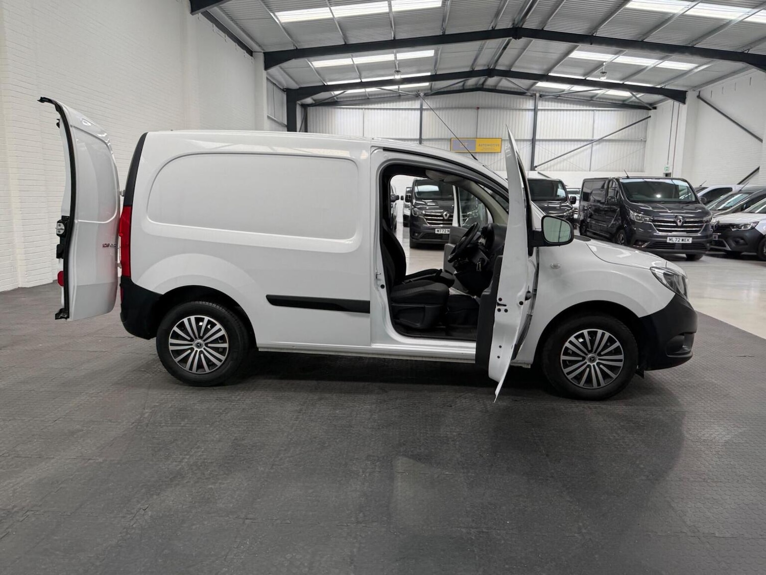Used Mercedes-Benz Citan 2020 for sale - 78102345: Photo 31