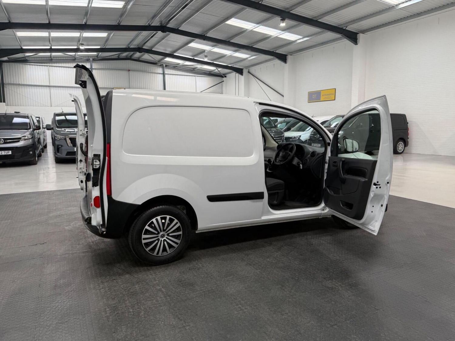 Used Mercedes-Benz Citan 2020 for sale - 78102345: Photo 51