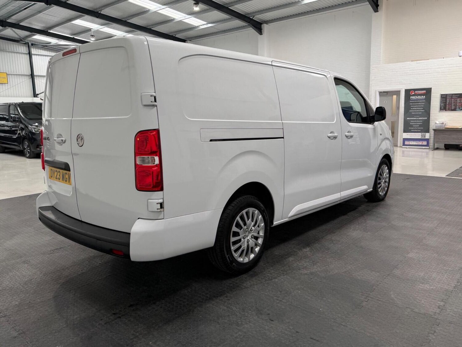 Used Vauxhall Vivaro 2023 for sale - 78102319: Photo 18