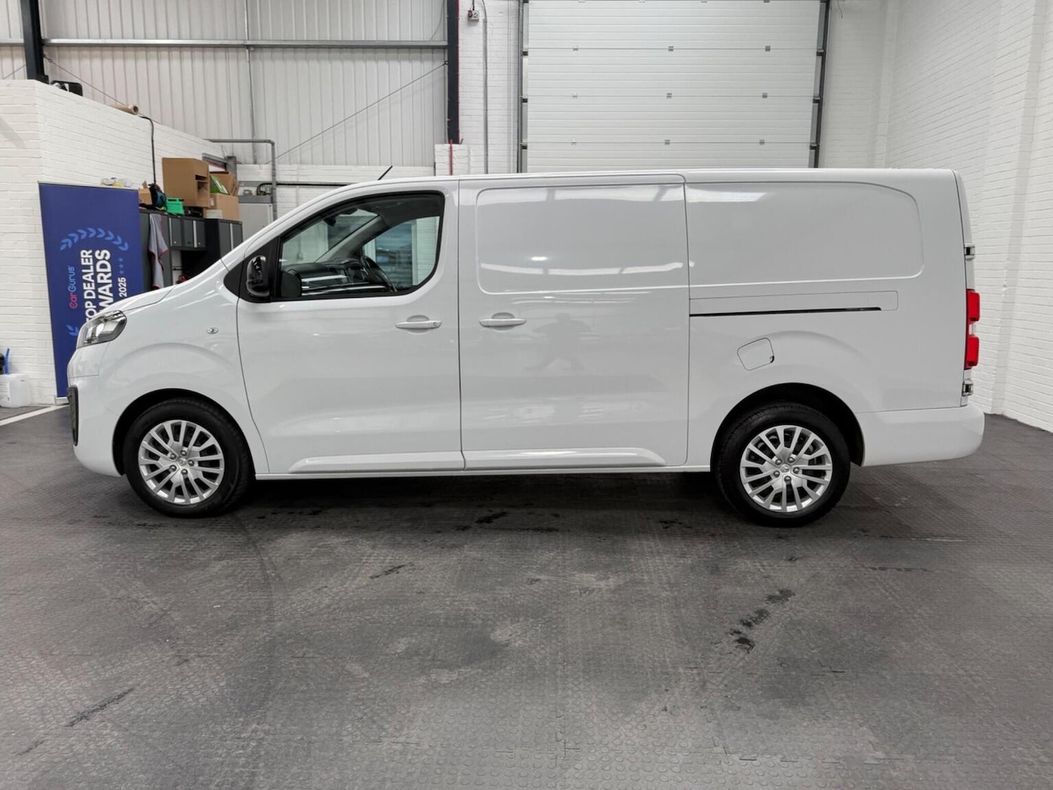 Used Vauxhall Vivaro 2023 for sale - 78102319: Photo 23
