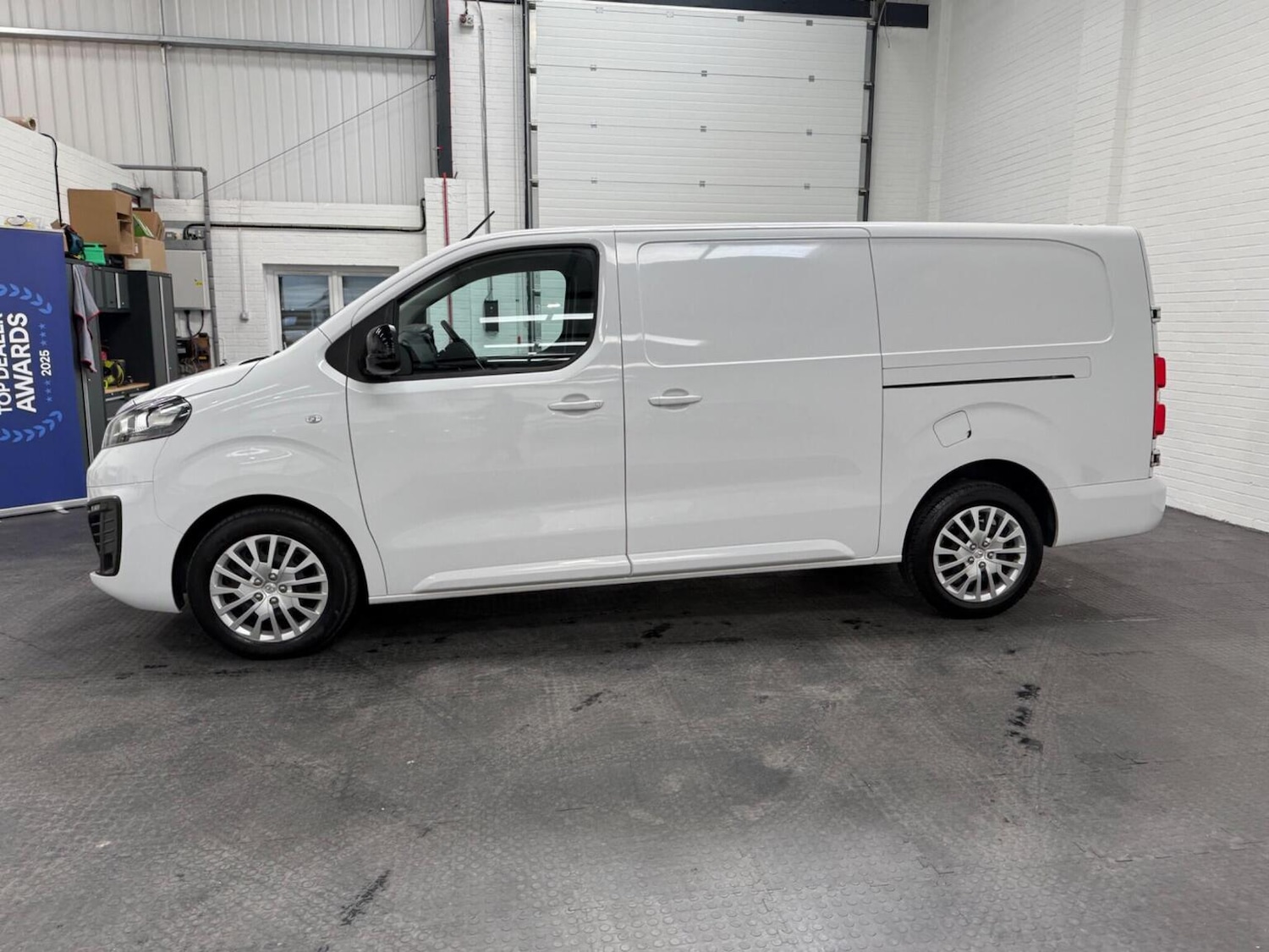 Used Vauxhall Vivaro 2023 for sale - 78102319: Photo 26