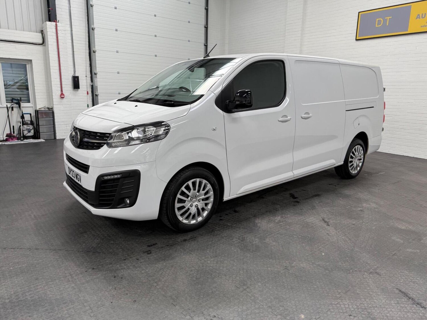 Used Vauxhall Vivaro 2023 for sale - 78102319: Photo 33