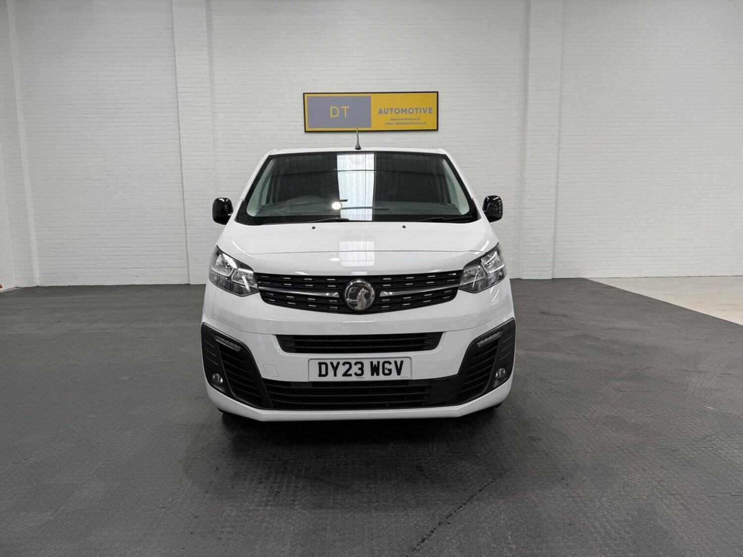 Used Vauxhall Vivaro 2023 for sale - 78102319: Photo 4