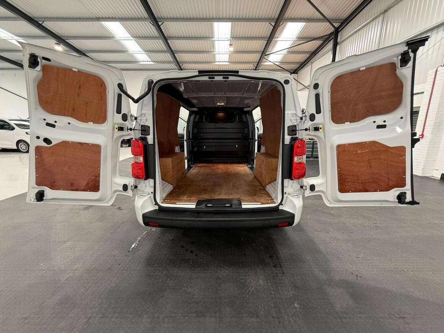 Used Vauxhall Vivaro 2023 for sale - 78102319: Photo 68