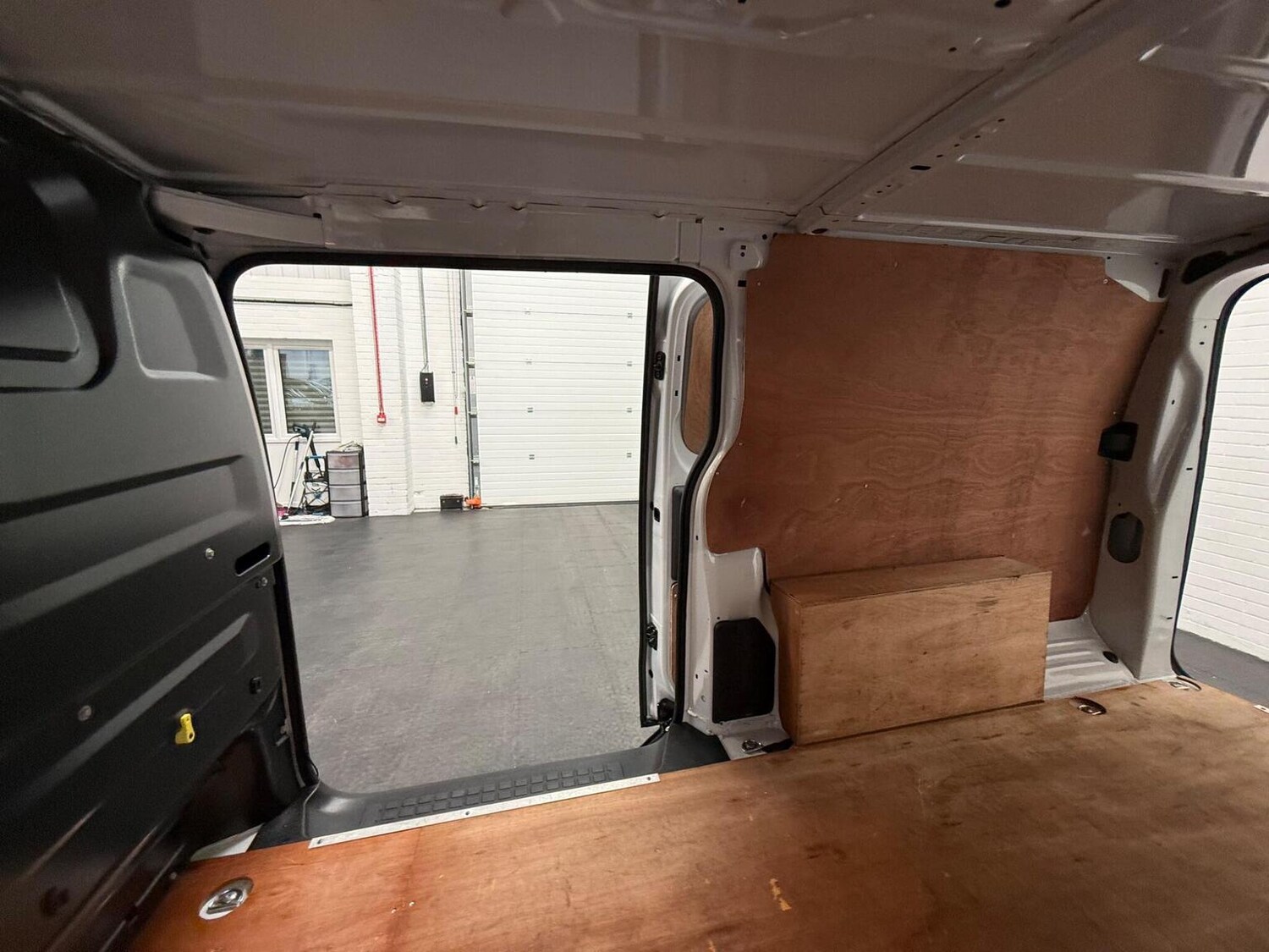 Used Vauxhall Vivaro 2023 for sale - 78102319: Photo 76