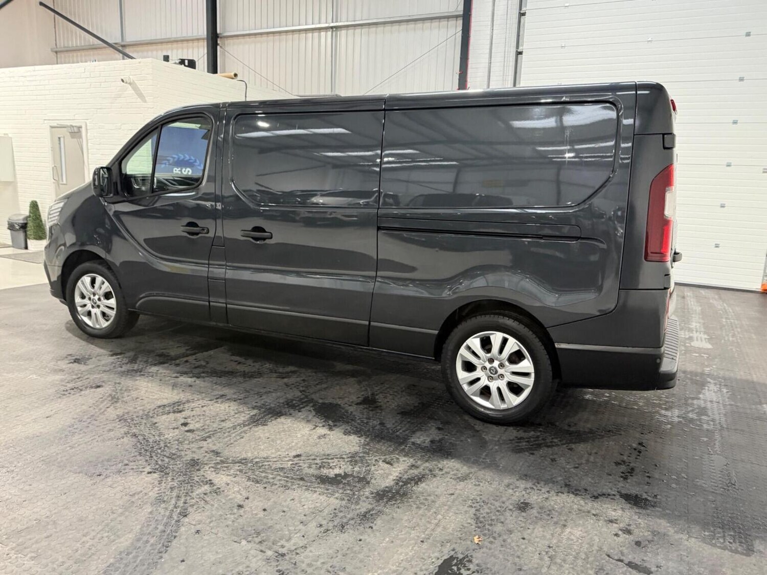 Used Renault Trafic 2023 for sale - 78102321: Photo 23