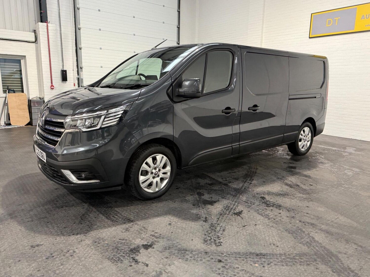 Used Renault Trafic 2023 for sale - 78102321: Photo 28