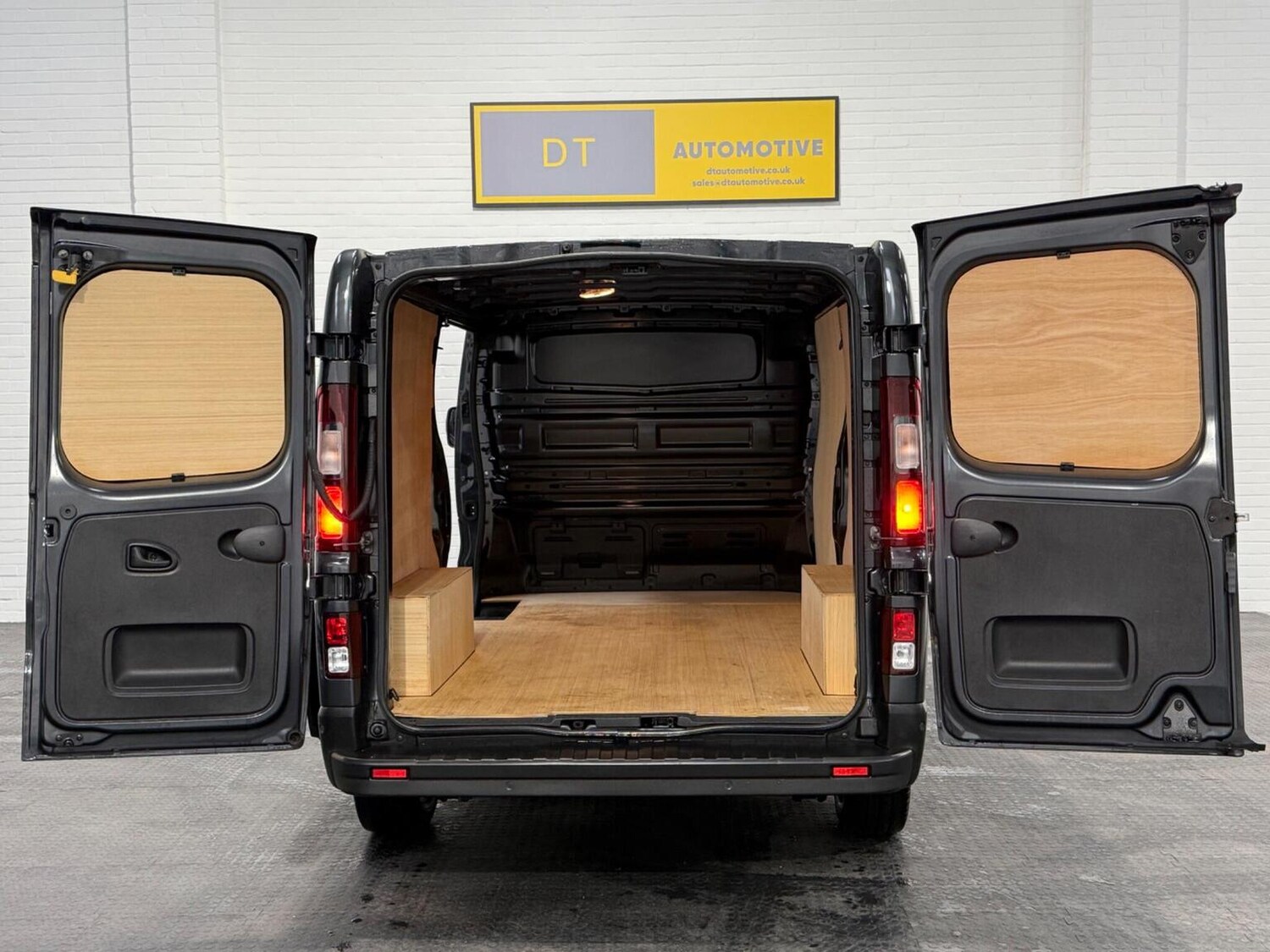 Used Renault Trafic 2023 for sale - 78102321: Photo 3