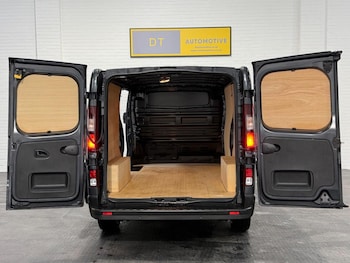 Used Renault Trafic 2023 for sale - 78102321: Photo