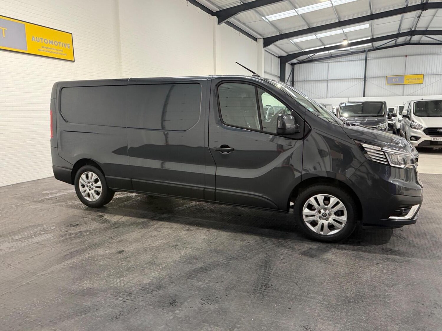 Used Renault Trafic 2023 for sale - 78102321: Photo 6