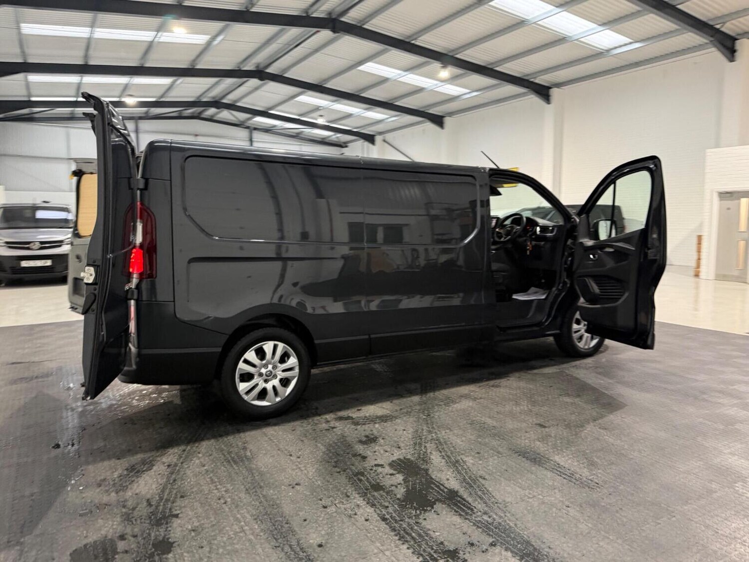 Used Renault Trafic 2023 for sale - 78102321: Photo 69