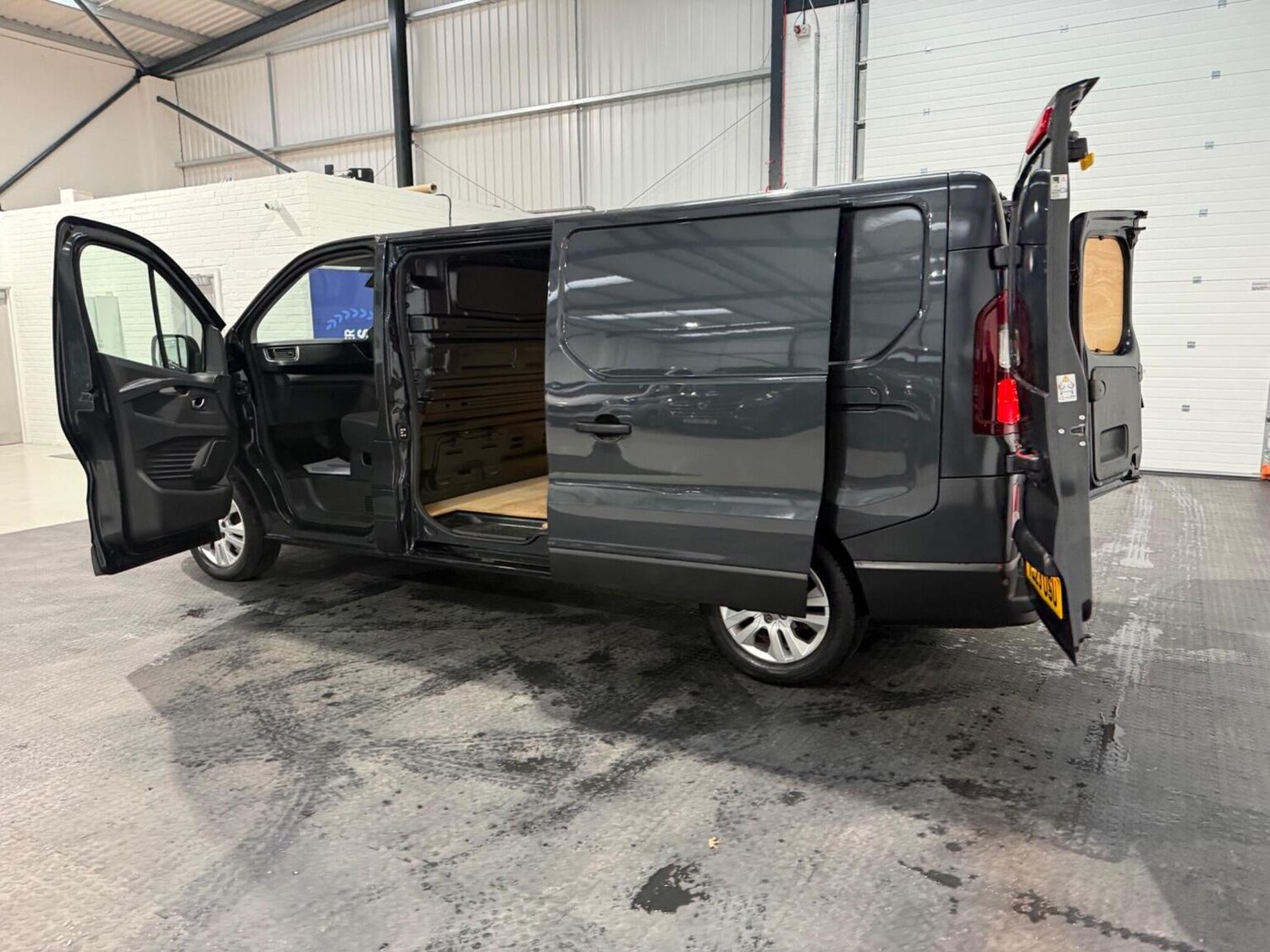 Used Renault Trafic 2023 for sale - 78102321: Photo 79