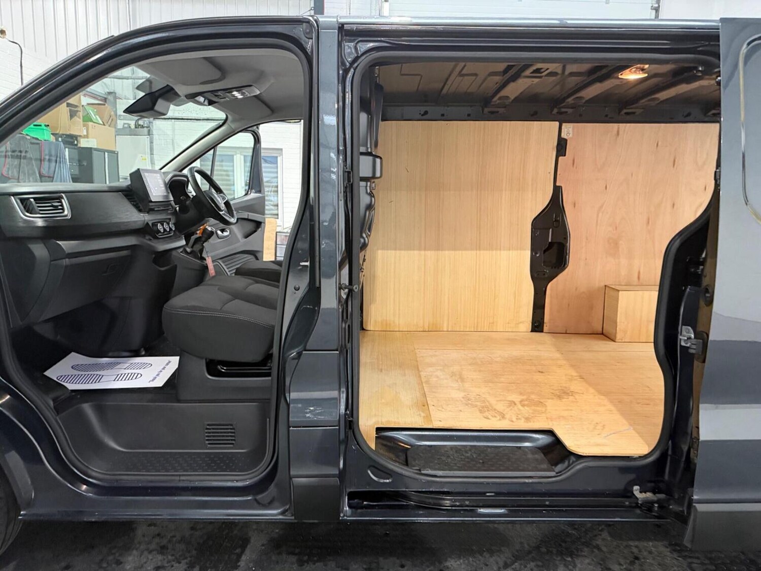 Used Renault Trafic 2023 for sale - 78102321: Photo 81