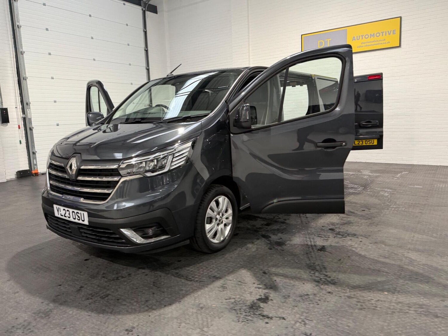 Used Renault Trafic 2023 for sale - 78102321: Photo 93