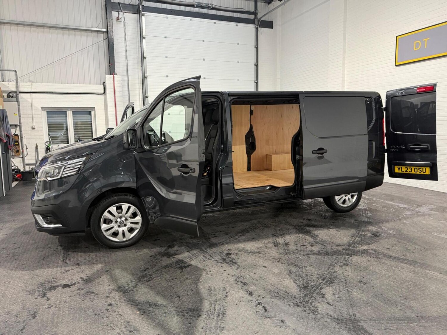 Used Renault Trafic 2023 for sale - 78102321: Photo 95