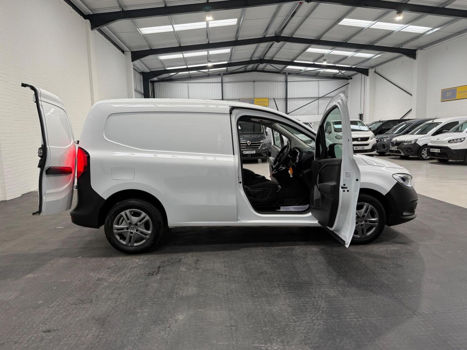 Used Mercedes-Benz Citan 2023 for sale - 78102318: Photo 35