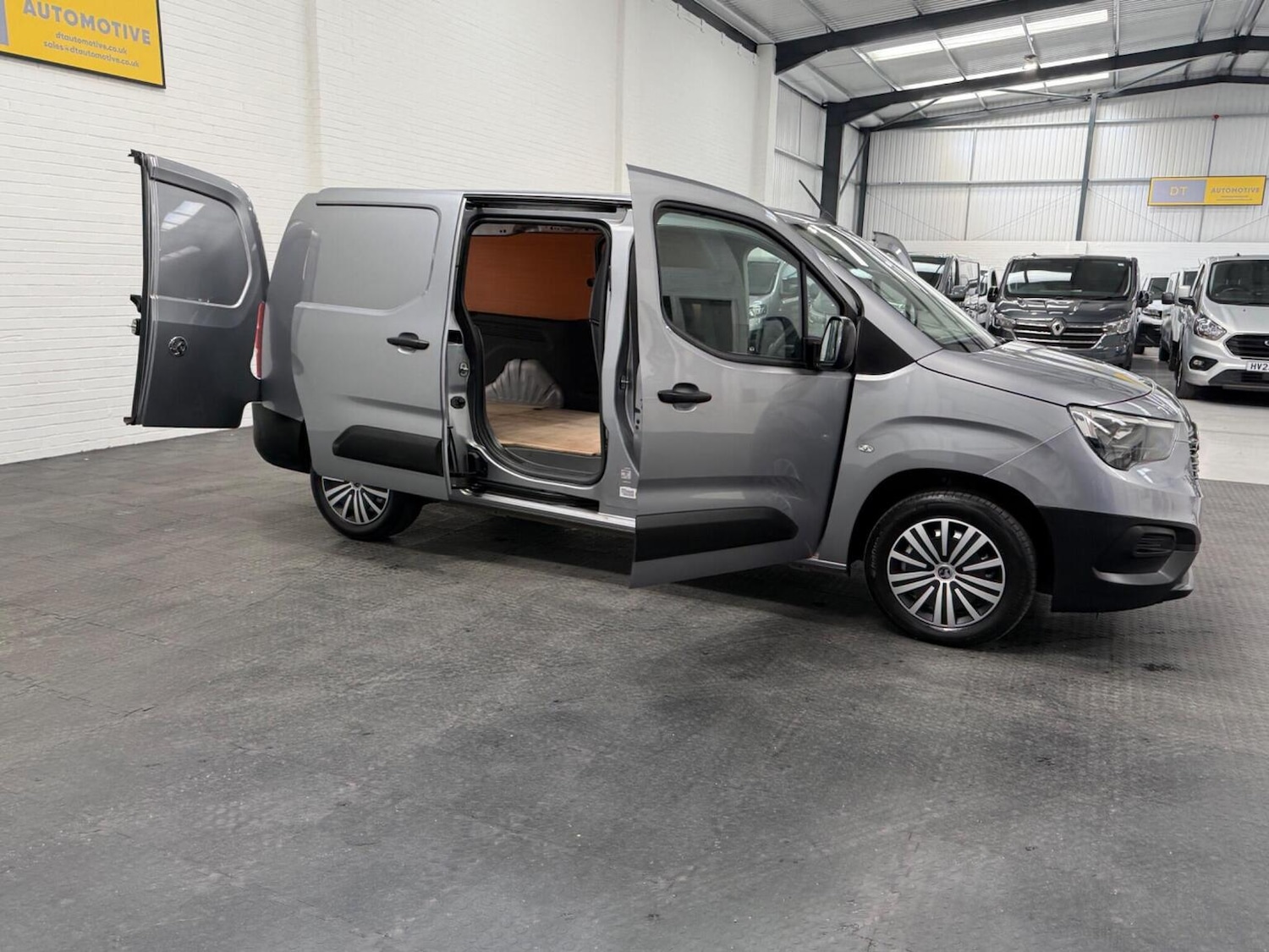Used Vauxhall Combo 2023 for sale - 78102326: Photo 38