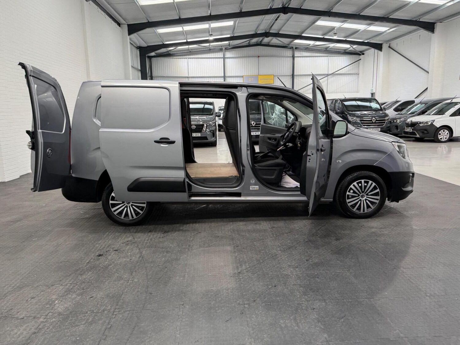 Used Vauxhall Combo 2023 for sale - 78102326: Photo 41