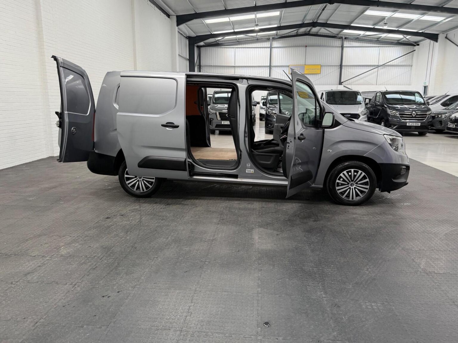 Used Vauxhall Combo 2023 for sale - 78102326: Photo 43
