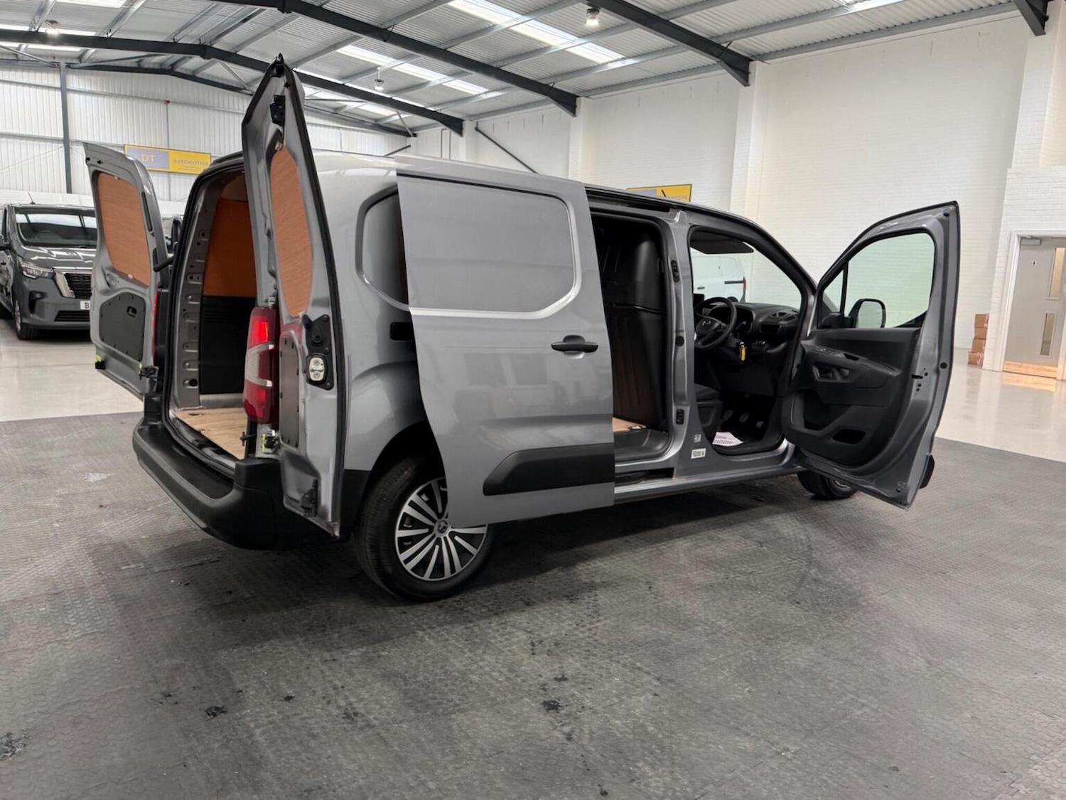 Used Vauxhall Combo 2023 for sale - 78102326: Photo 61
