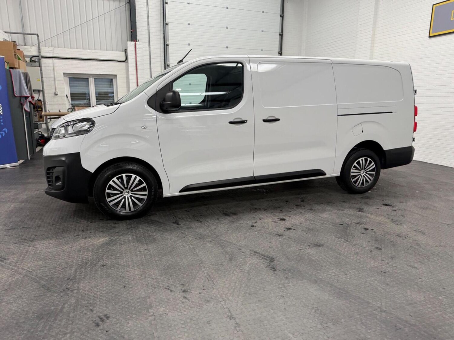 Used Vauxhall Vivaro 2023 for sale - 78102333: Photo 29