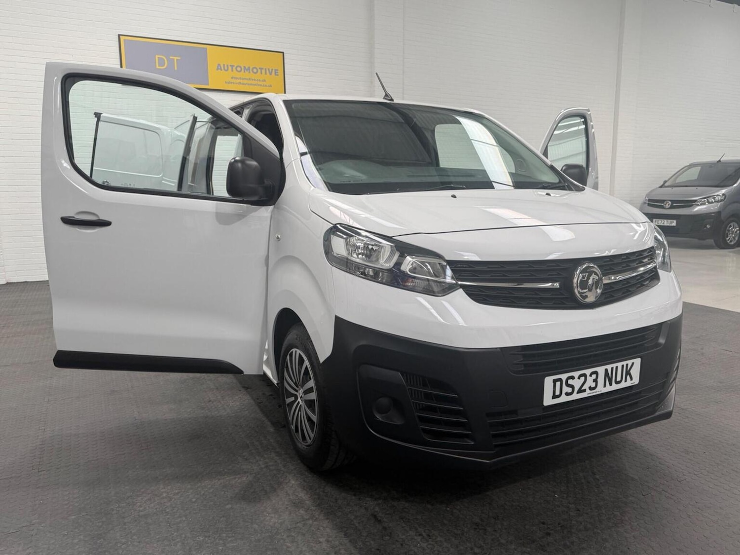 Used Vauxhall Vivaro 2023 for sale - 78102333: Photo 38