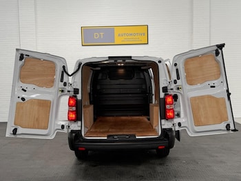 Used Vauxhall Vivaro 2023 for sale - 78102333: Photo