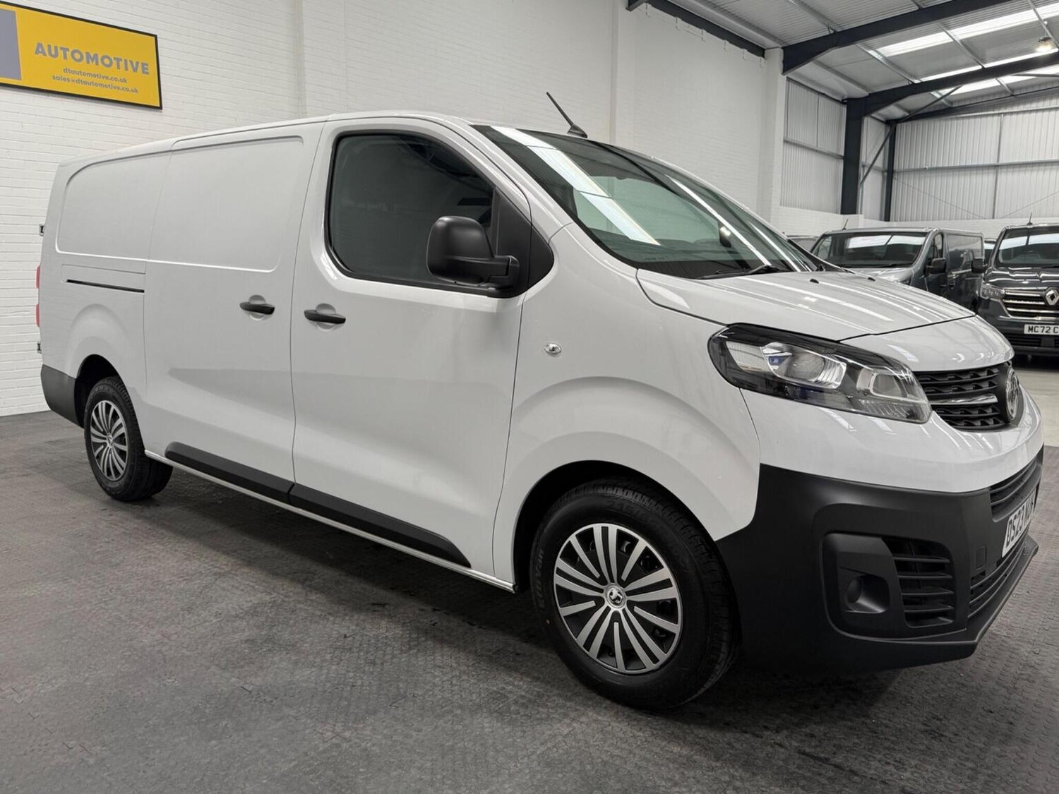 Used Vauxhall Vivaro 2023 for sale - 78102333: Photo 6