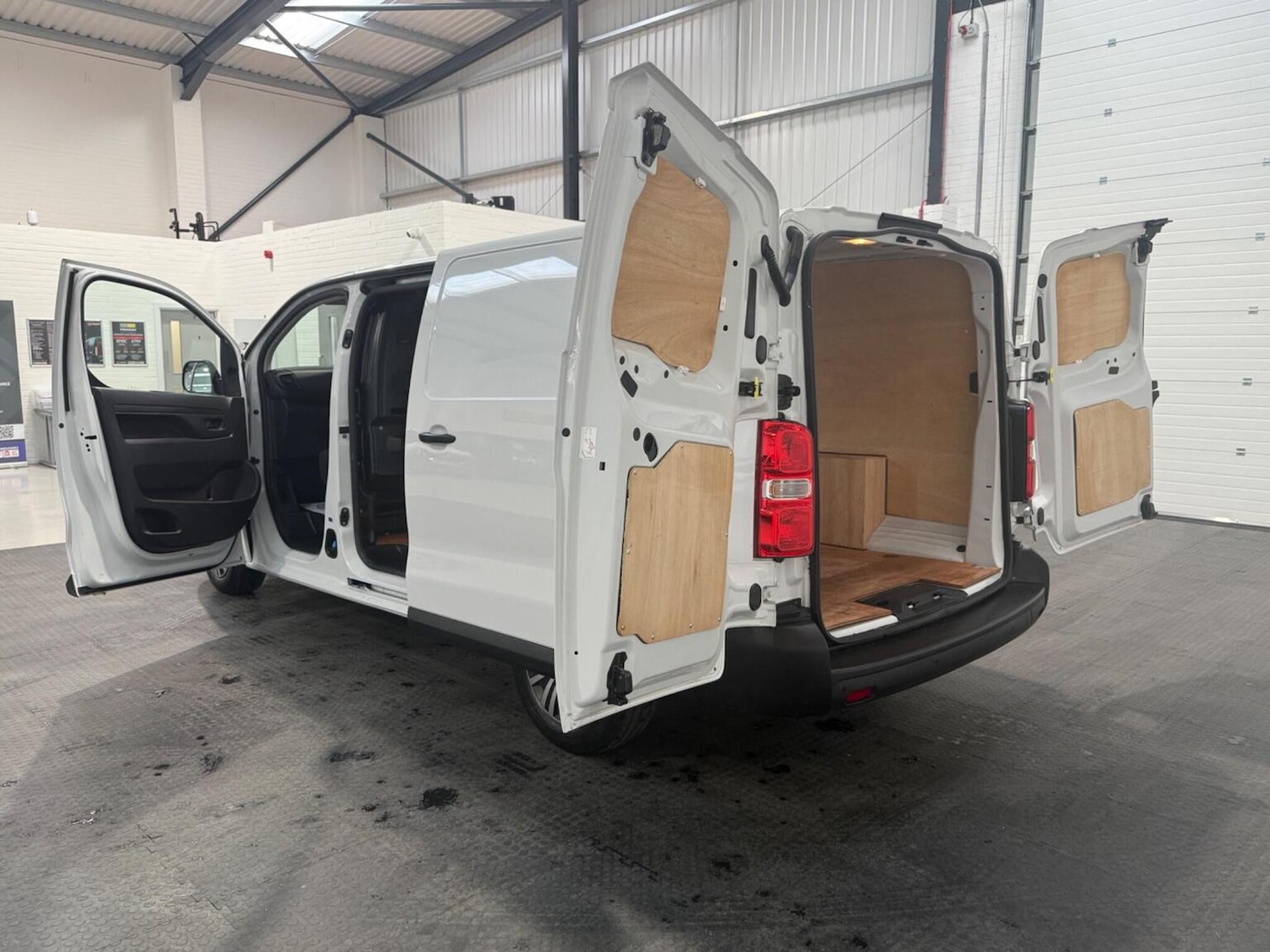 Used Vauxhall Vivaro 2023 for sale - 78102333: Photo 67