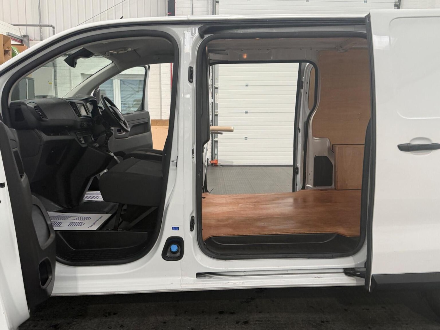 Used Vauxhall Vivaro 2023 for sale - 78102333: Photo 75