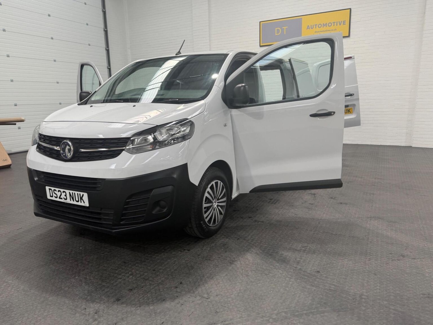 Used Vauxhall Vivaro 2023 for sale - 78102333: Photo 89