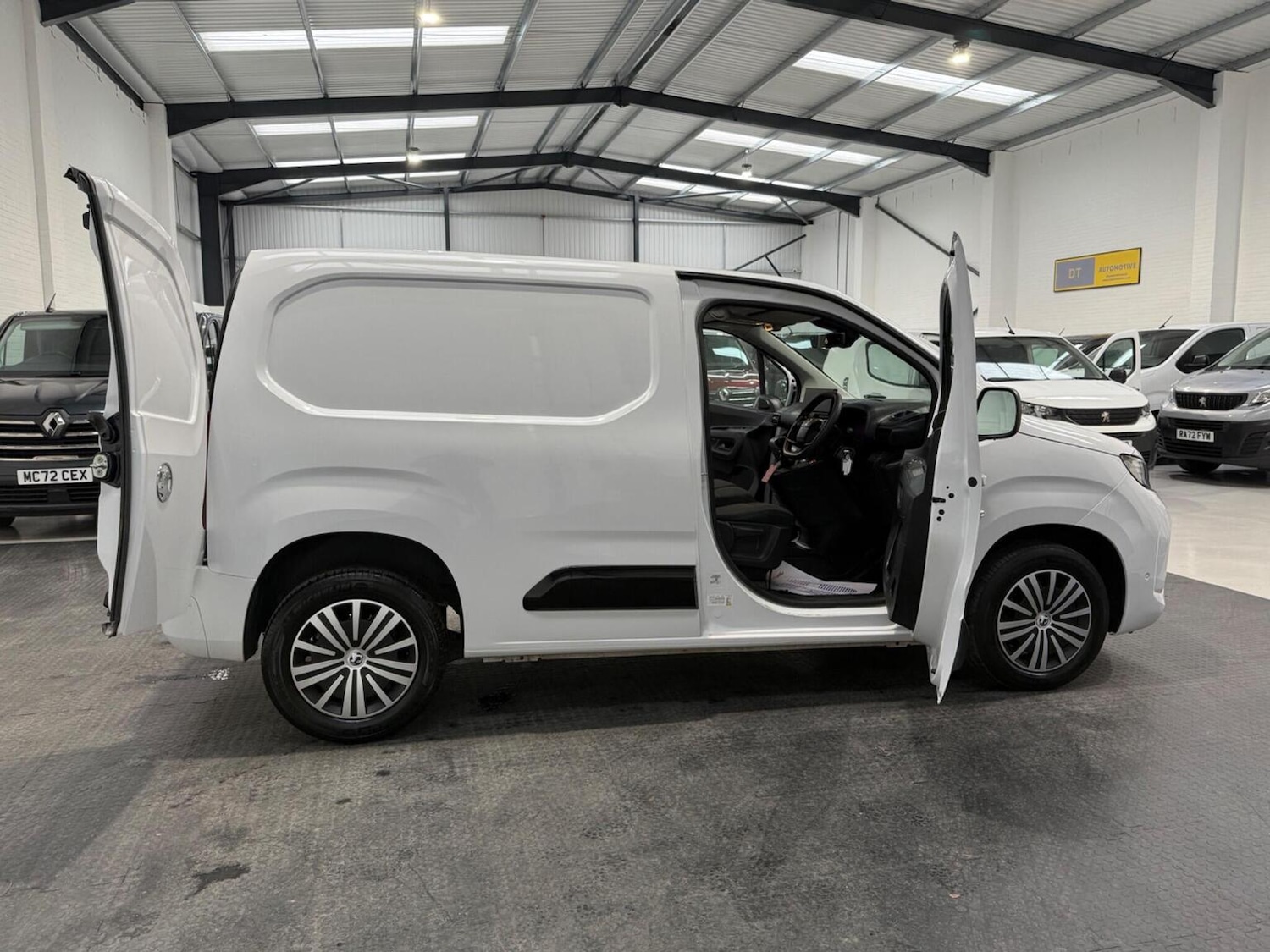 Used Vauxhall Combo 2024 for sale - 78102340: Photo 41