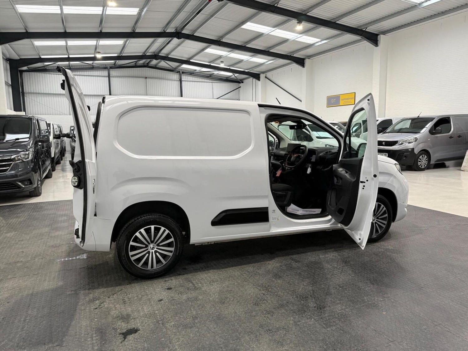 Used Vauxhall Combo 2024 for sale - 78102340: Photo 62