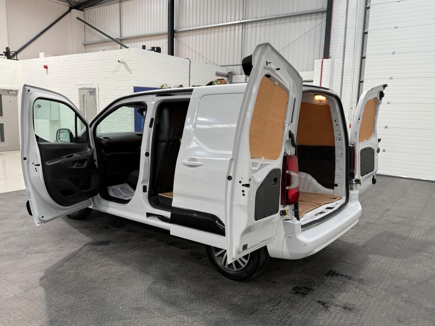 Used Vauxhall Combo 2024 for sale - 78102340: Photo 76